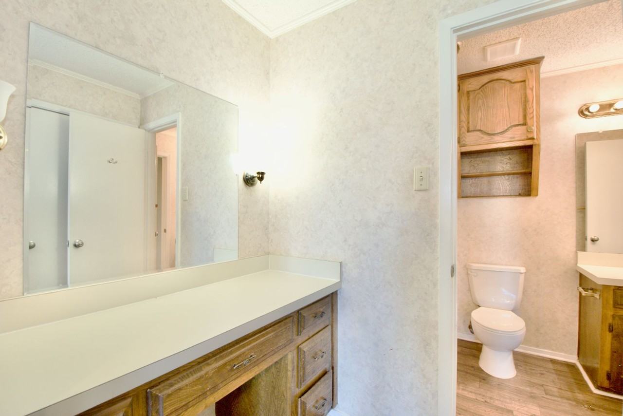 804 N 62nd St - Photo 3 of 10