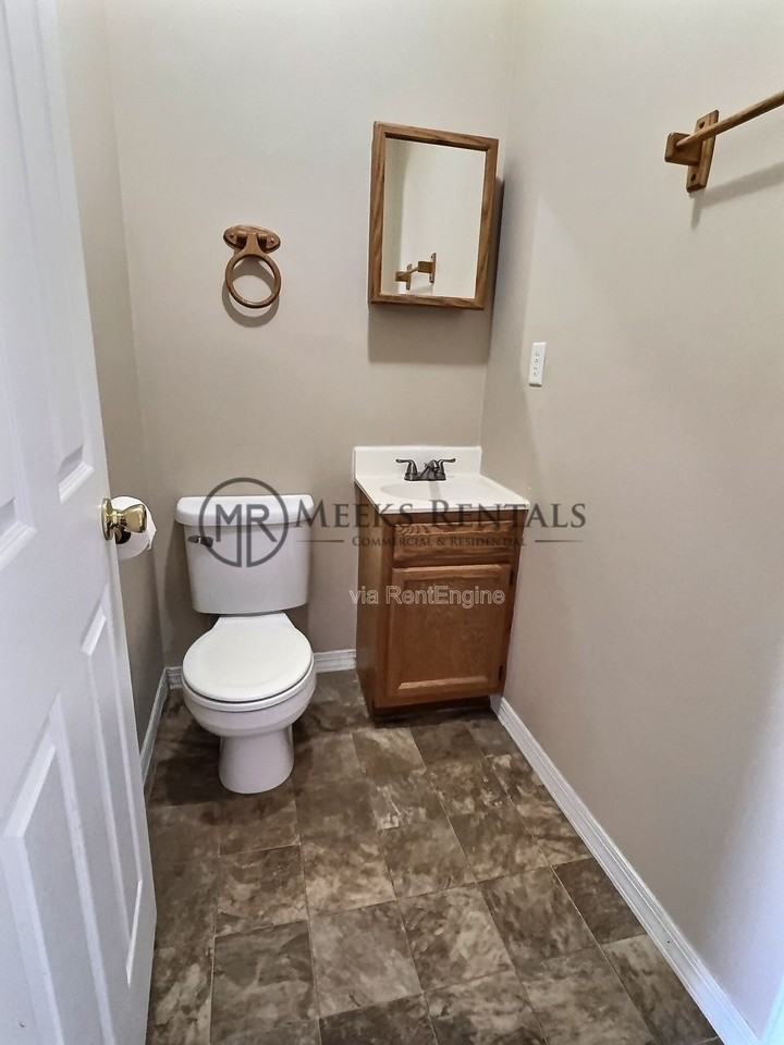 100 Mount Vernon Ln - Photo 7 of 10