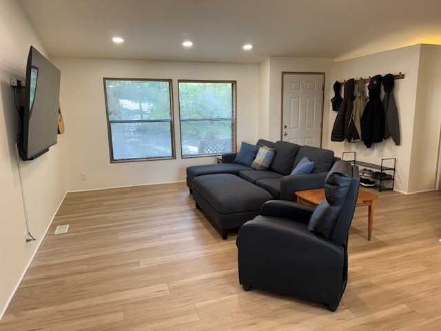 1258 Island Dr - Photo 5 of 38