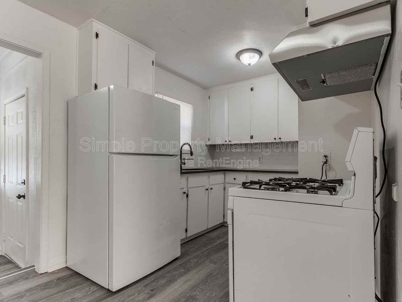 405 E Northrup Dr - Photo 6 of 19