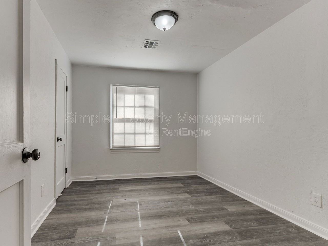 405 E Northrup Dr - Photo 7 of 19