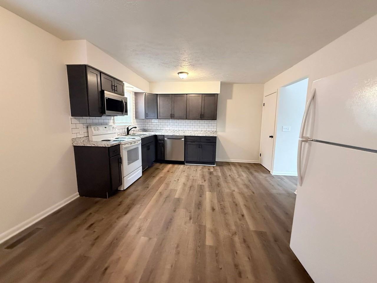 52 S Front St - Photo 7 of 22