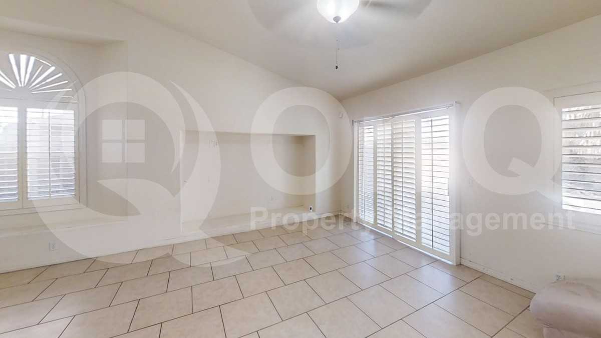 795 S Camellia Dr - Photo 4 of 17