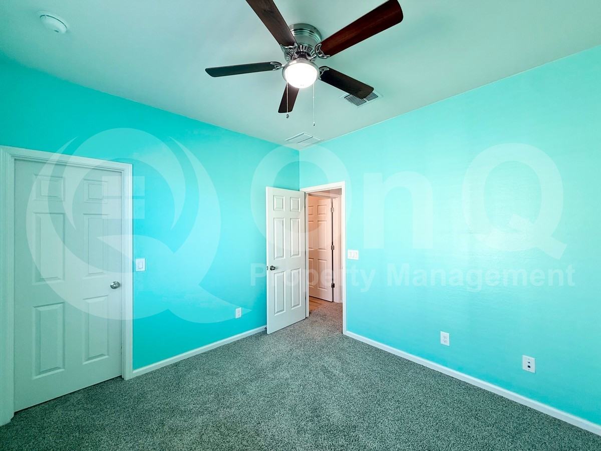 3231 S Santa Rita Way - Photo 4 of 50