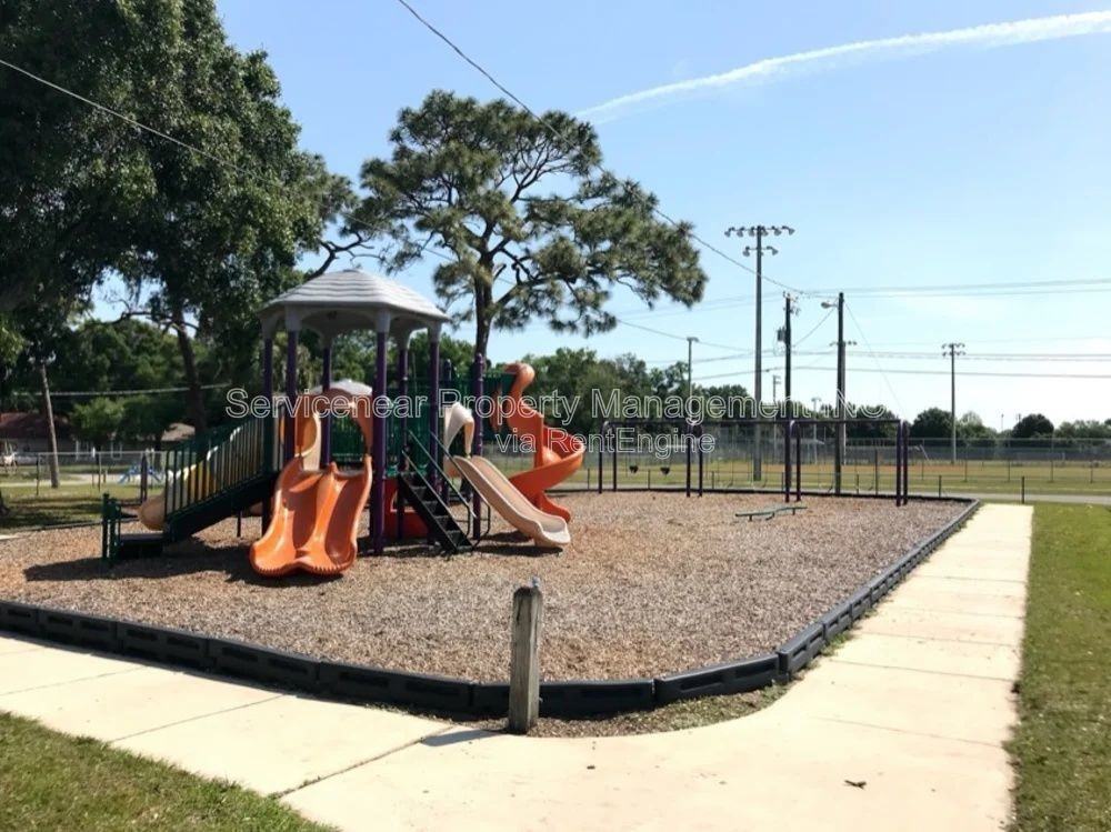 1270 Ahoy Ave - Photo 4 of 12