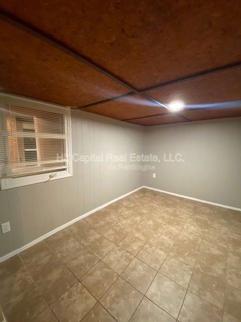 117 N Shamrock St #9 - Photo 3 of 7