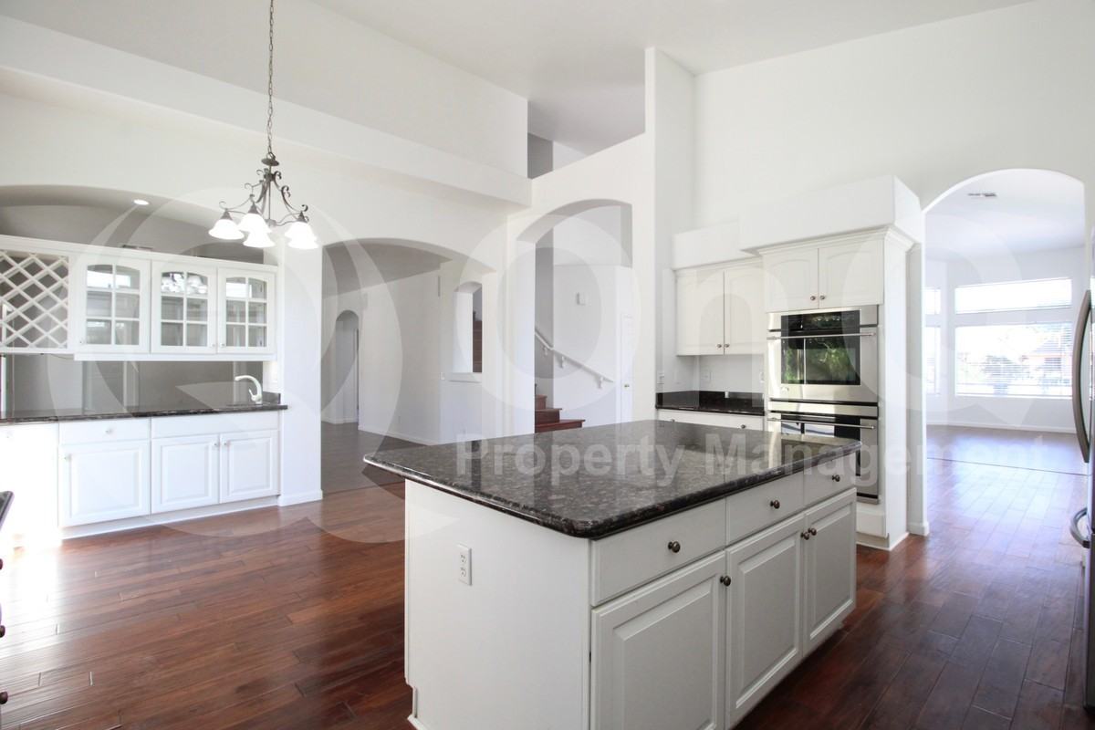 21104 N 69th Dr - Photo 5 of 41