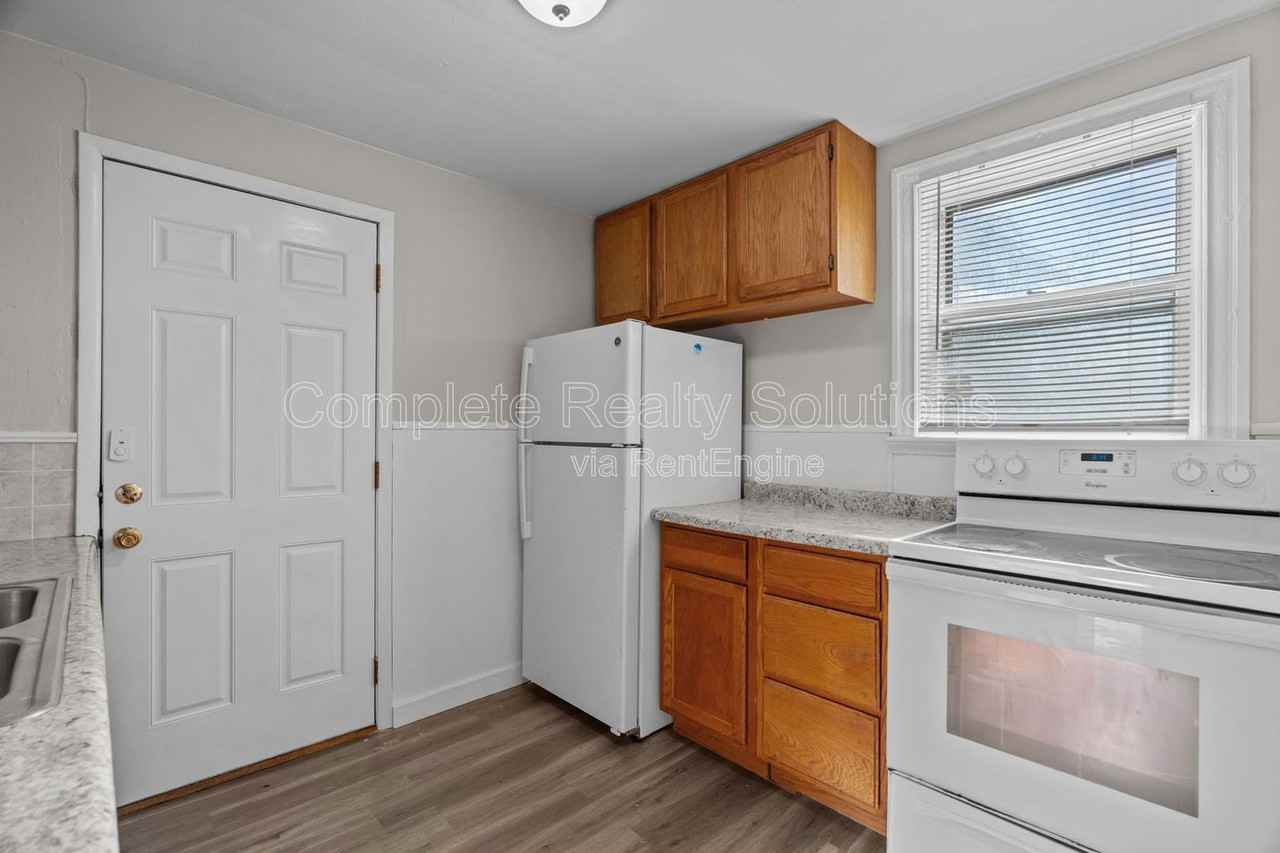 4304 Springdale Ave - Photo 5 of 23