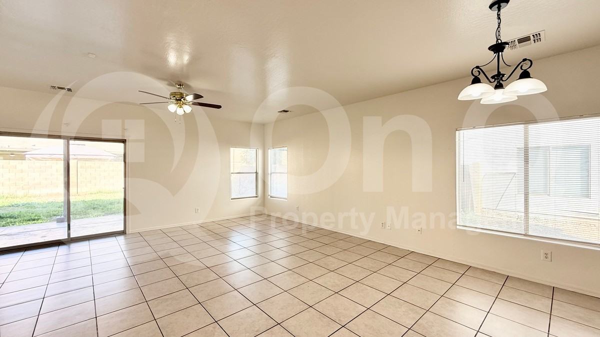 11864 W Tonto St - Photo 6 of 31