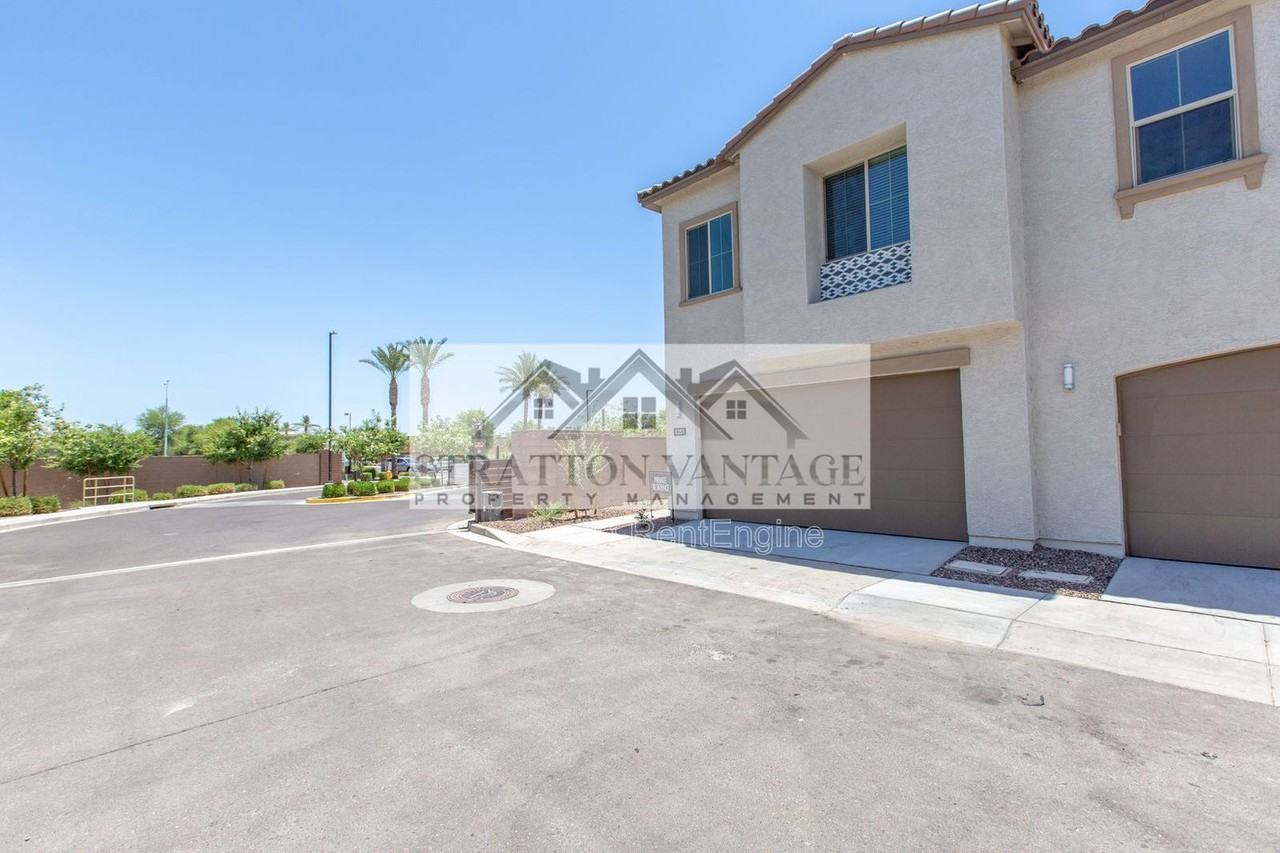 1051 W Diamondback Dr - Photo 4 of 34