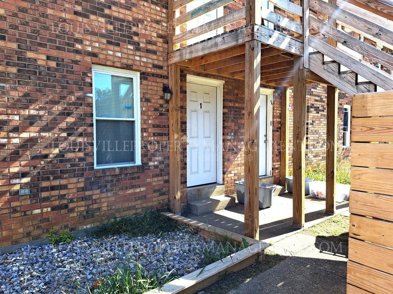 419 Woodcreek Dr #1 - Photo 2 of 12