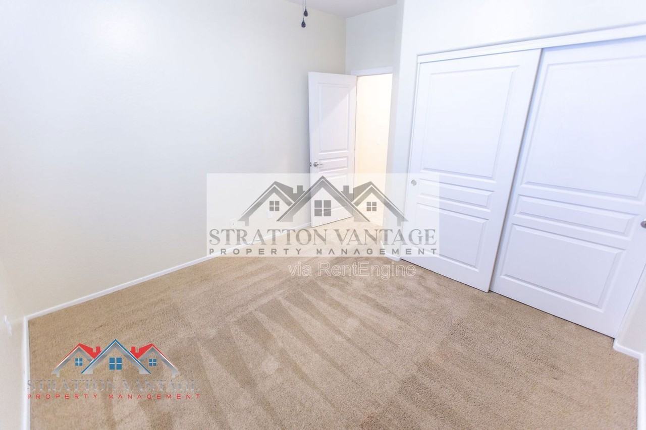 12687 W Lowden Rd - Photo 7 of 48