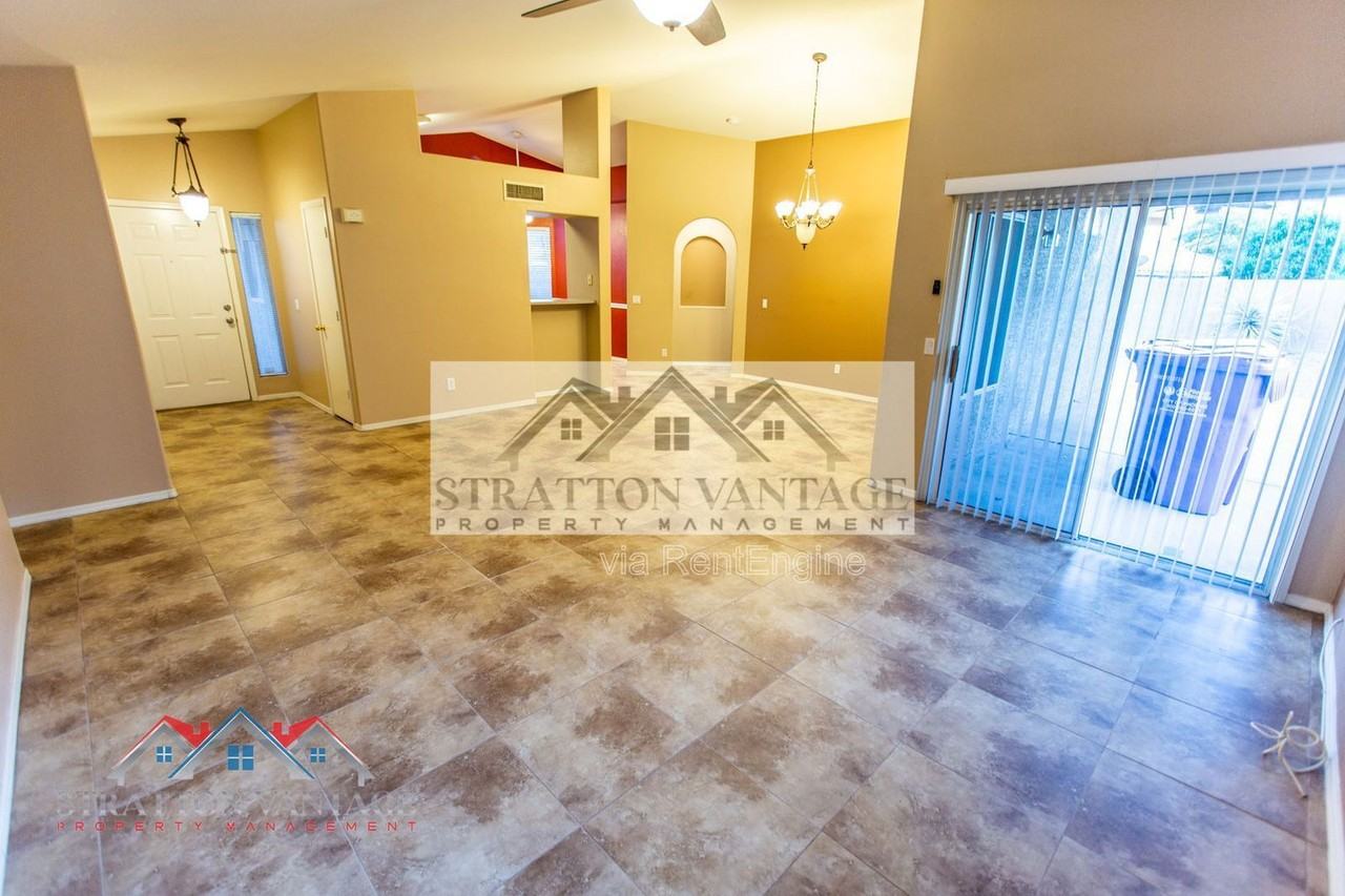 4831 W Kristal Way - Photo 6 of 38