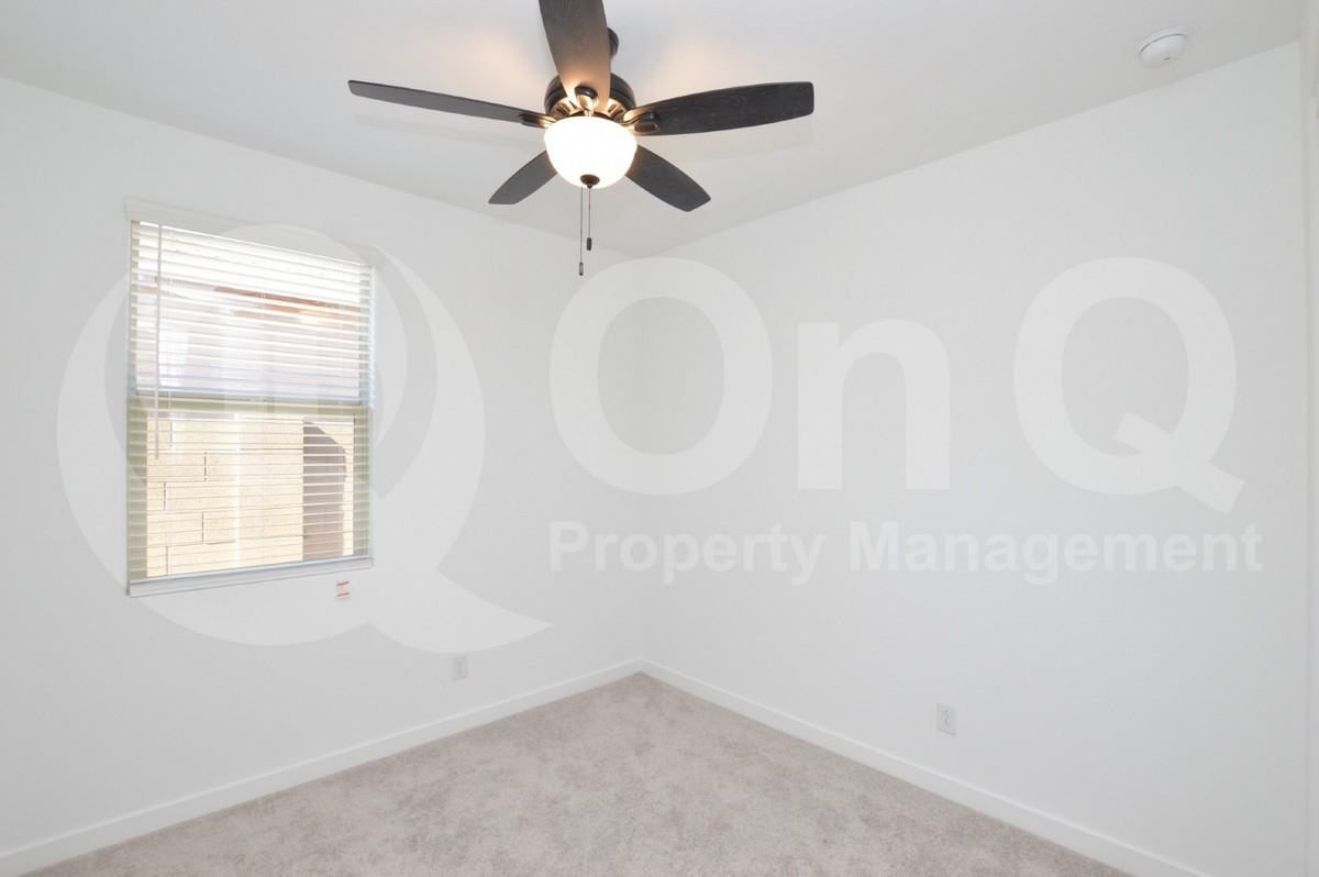 19907 W Roma Ave - Photo 7 of 22