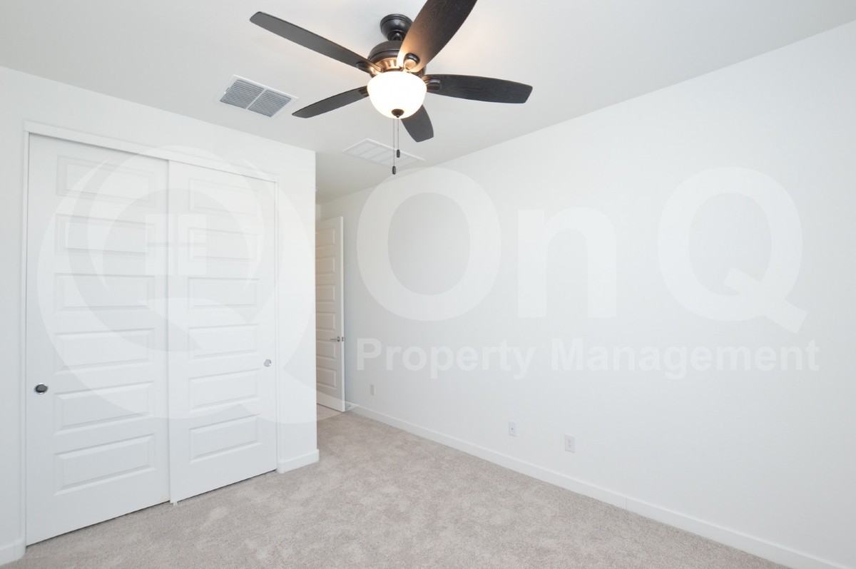 19907 W Roma Ave - Photo 5 of 22