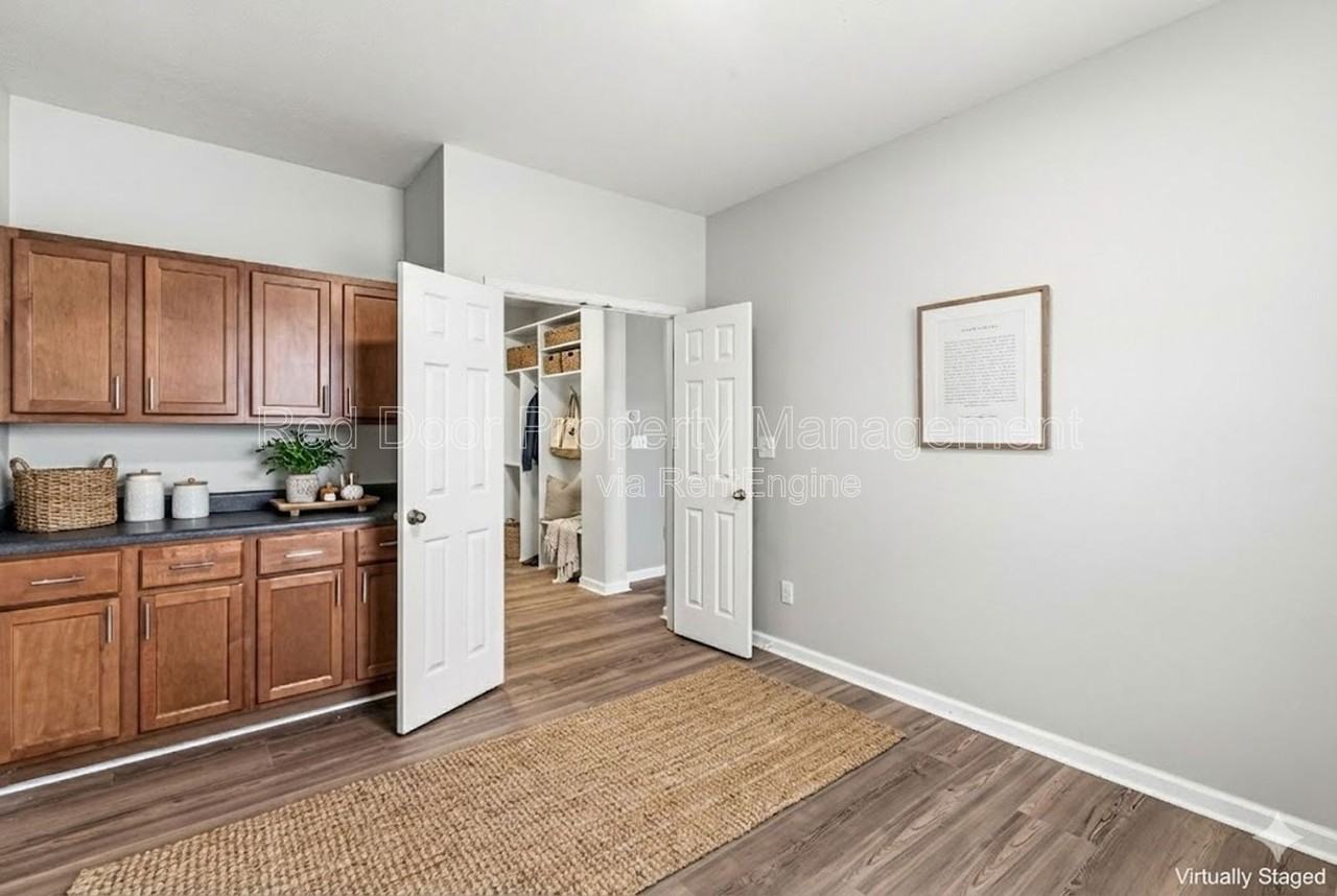 7737 Solomon Dr - Photo 5 of 41