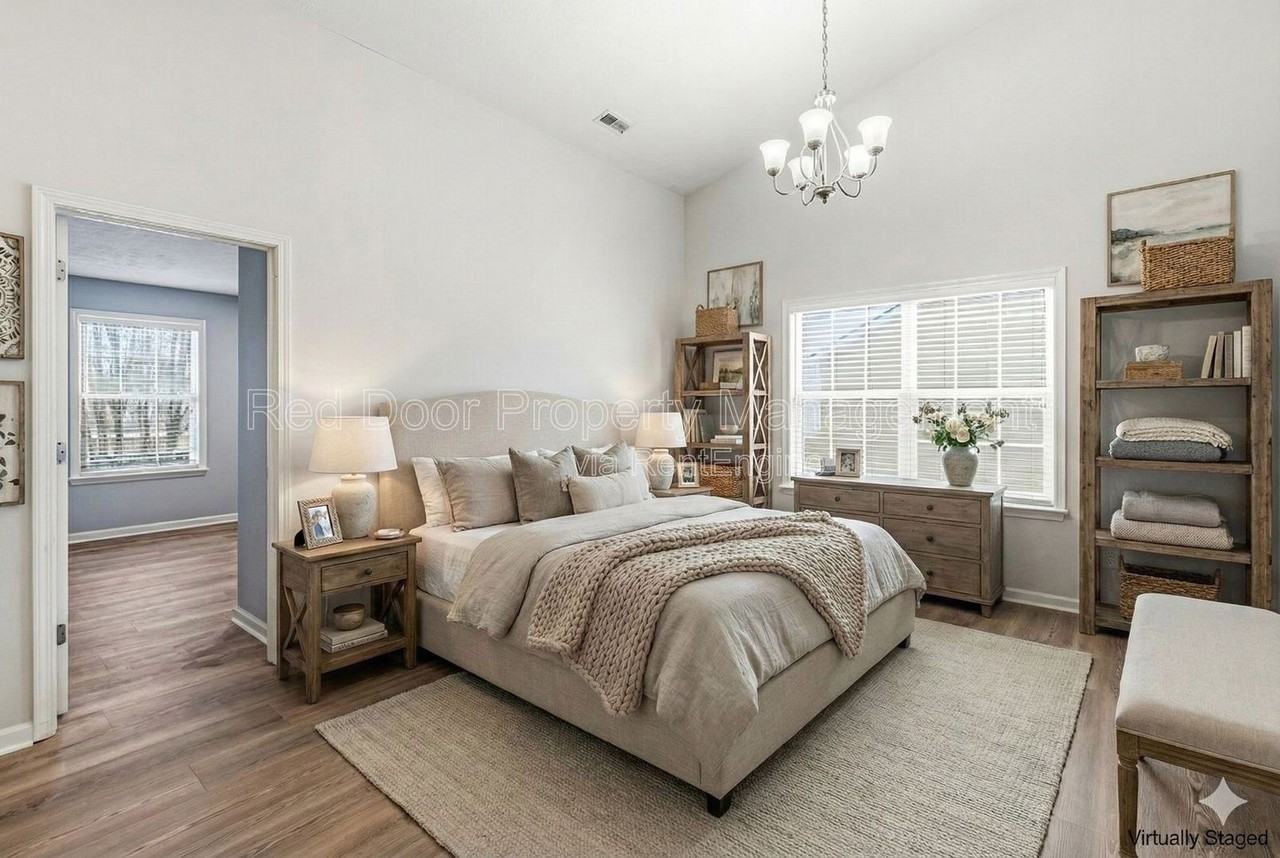 7737 Solomon Dr - Photo 6 of 41