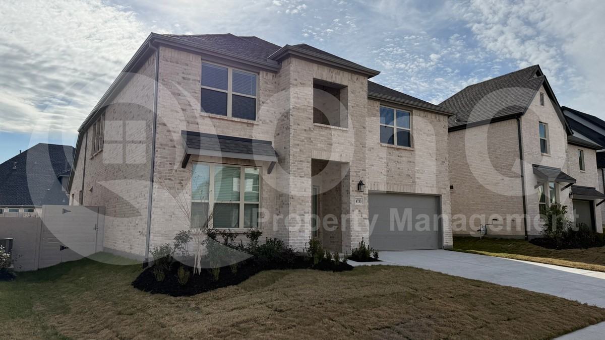 4733 Baytown Ln - Photo 2 of 31