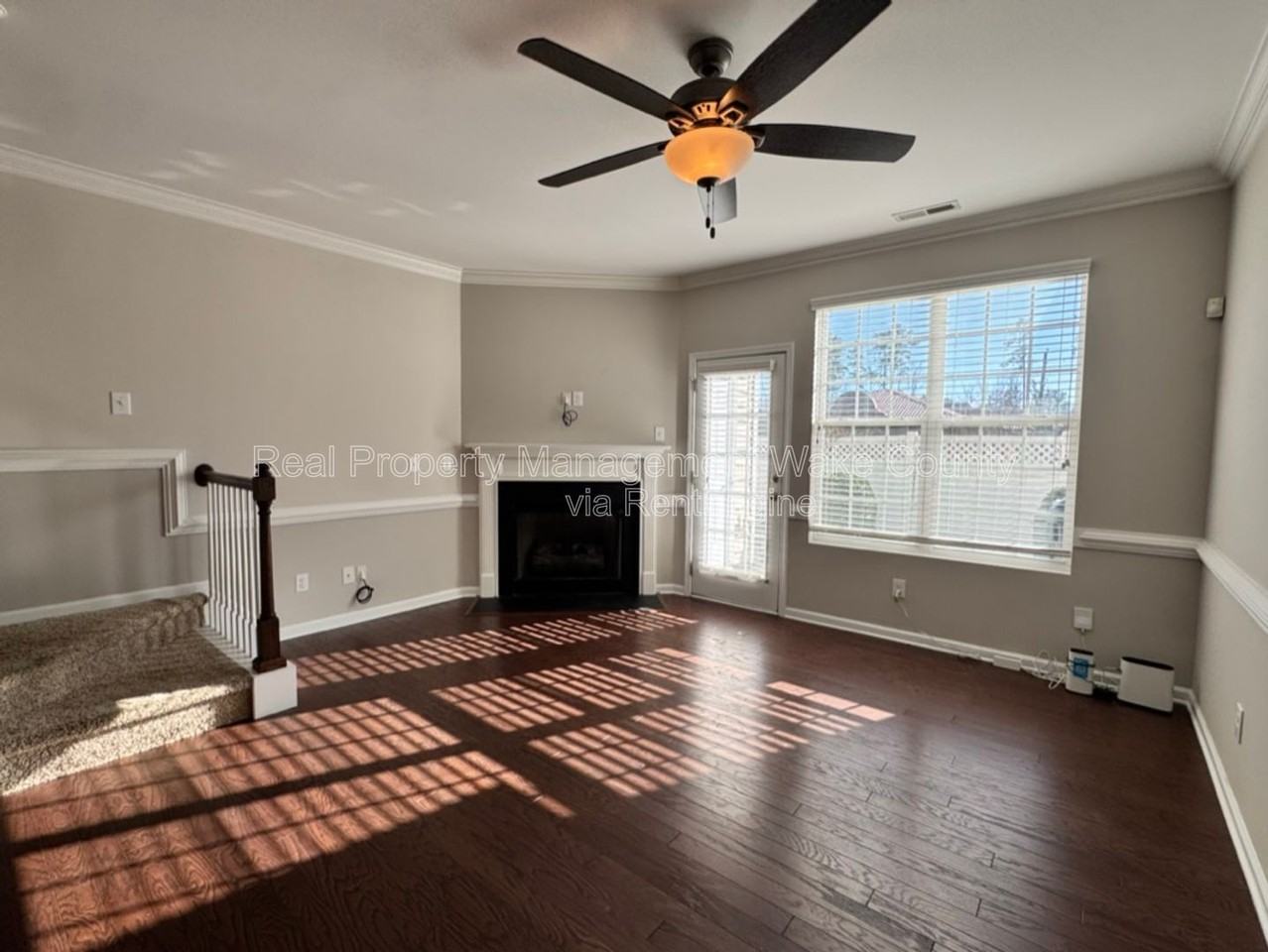 826 Cupola Dr - Photo 3 of 29