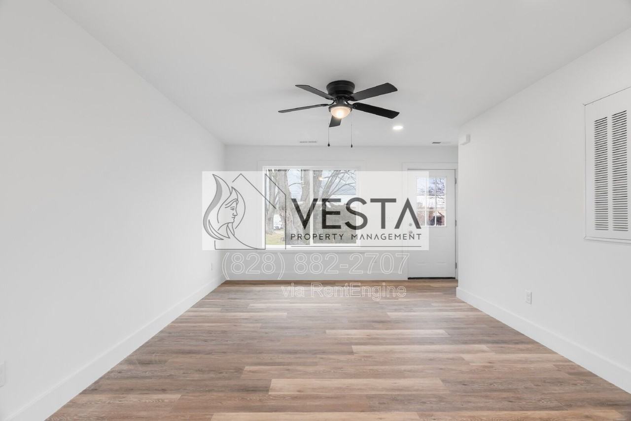 61 Scates St - Photo 4 of 49