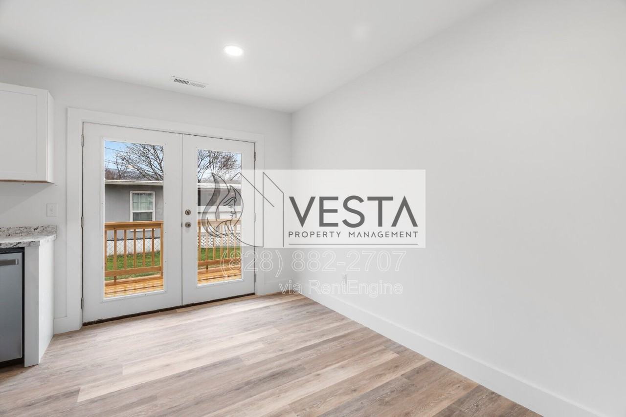 61 Scates St - Photo 7 of 49