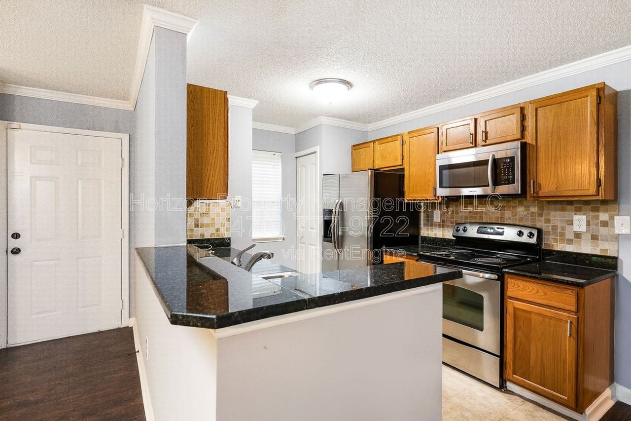 214 Saint Andrews Ct - Photo 5 of 29