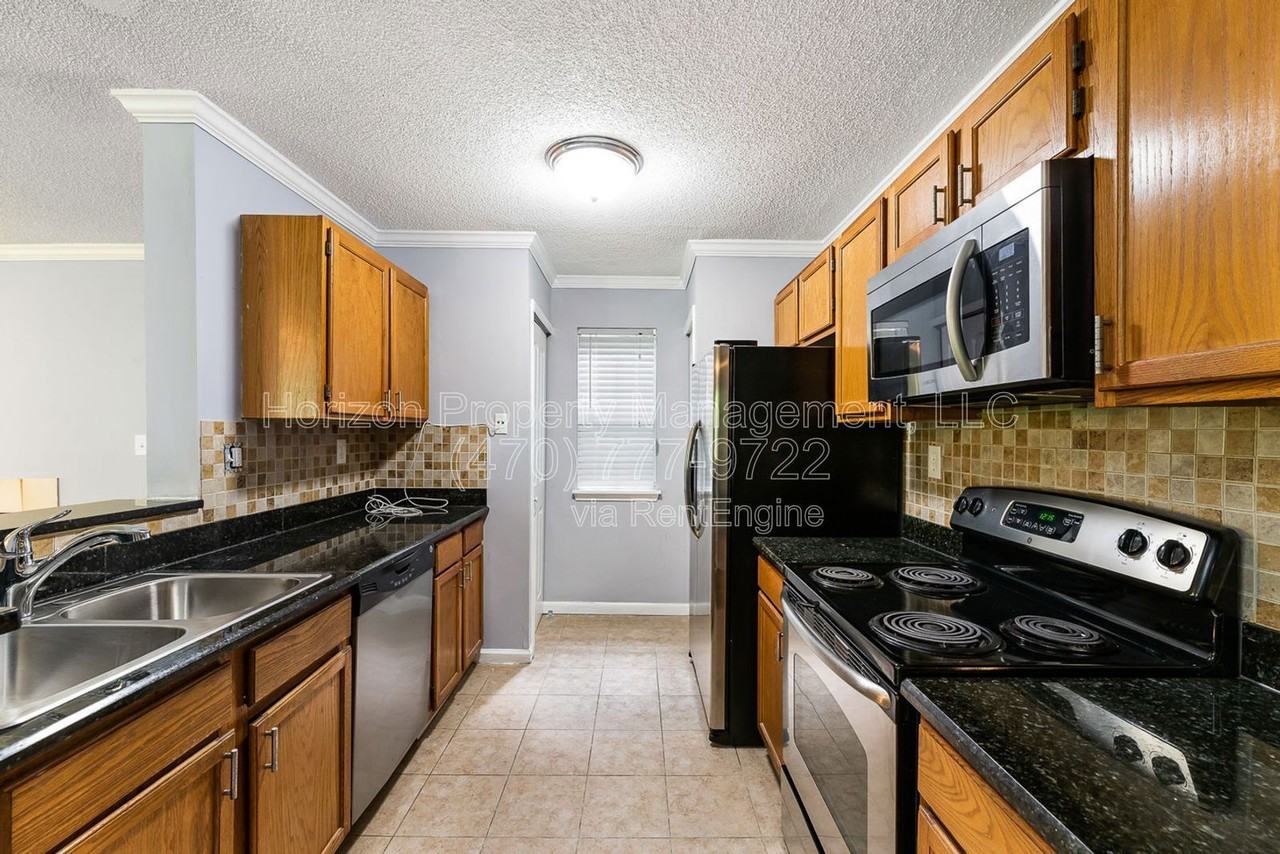 214 Saint Andrews Ct - Photo 6 of 29