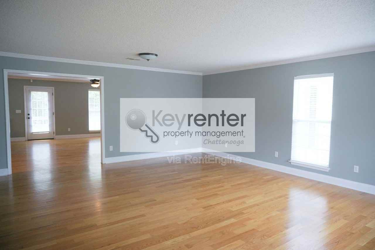 510 Cloudview Ln - Photo 4 of 21