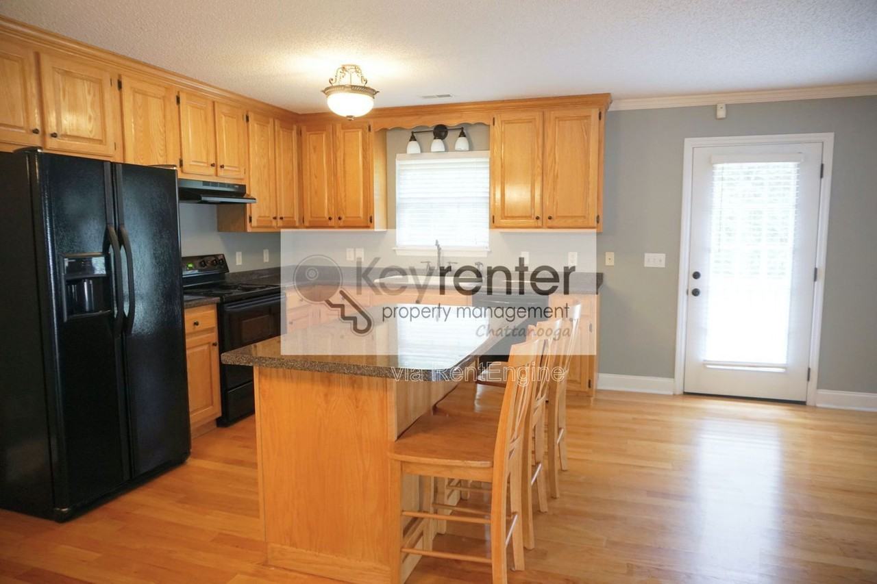 510 Cloudview Ln - Photo 6 of 21