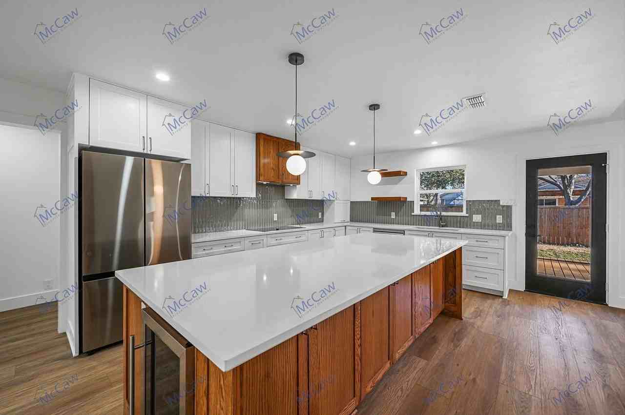 7412 Fenton Dr - Photo 7 of 21