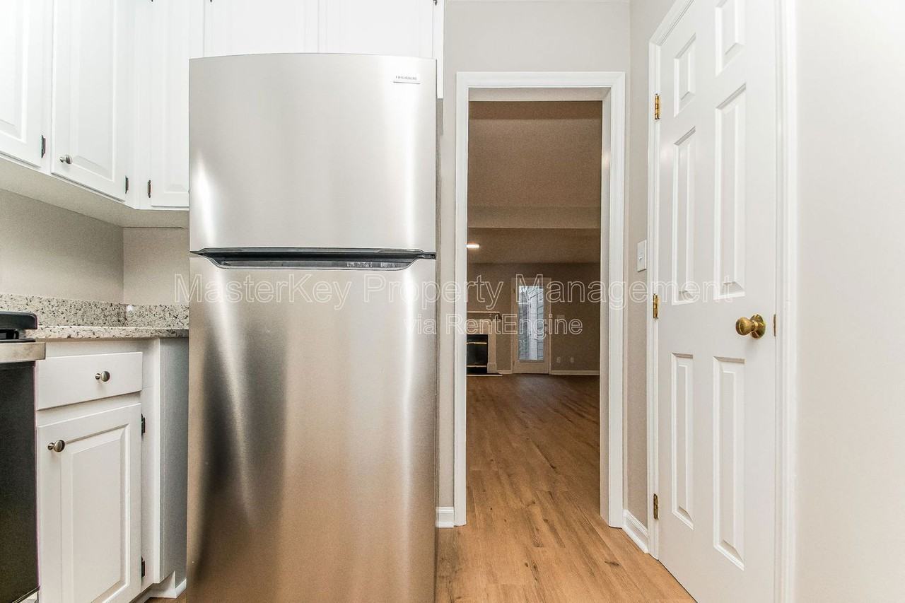 505 Oak Run Dr - Photo 4 of 28