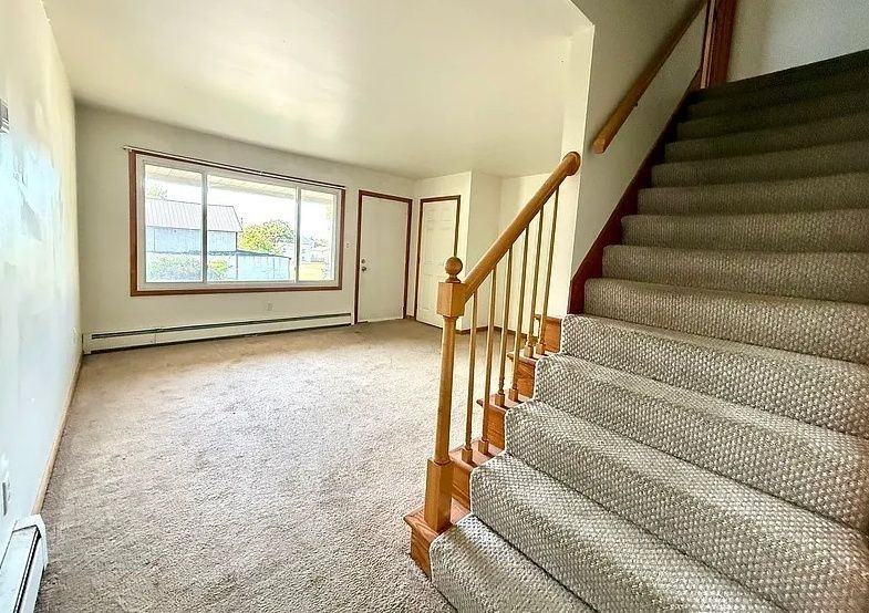 239 N Plum St #3 - Photo 3 of 11