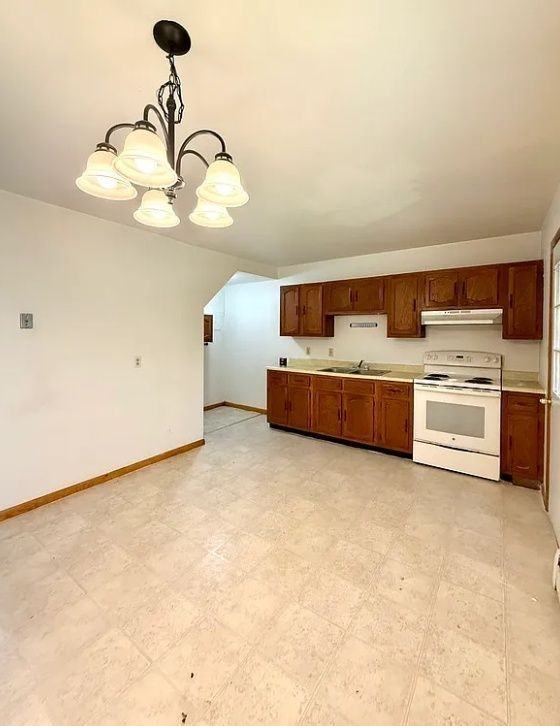 239 N Plum St #3 - Photo 7 of 11