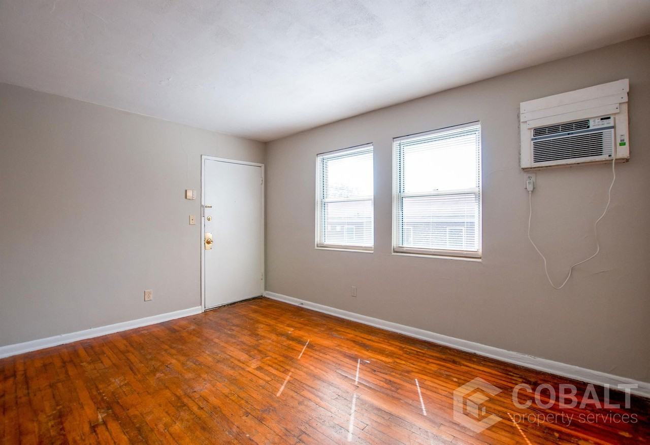 954 Saint Charles Ave Ne #6 - Photo 3 of 15