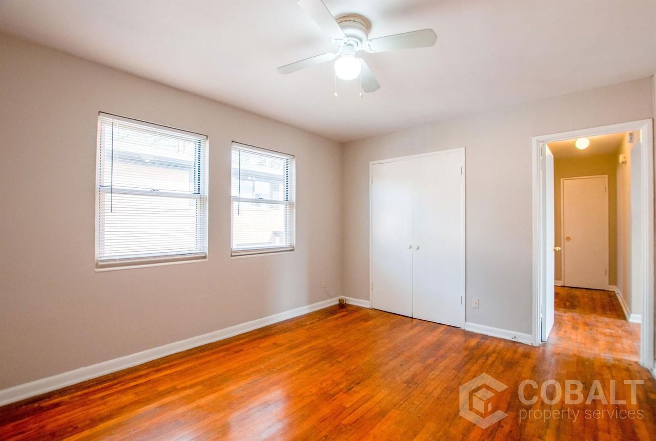 954 Saint Charles Ave Ne #6 - Photo 7 of 15