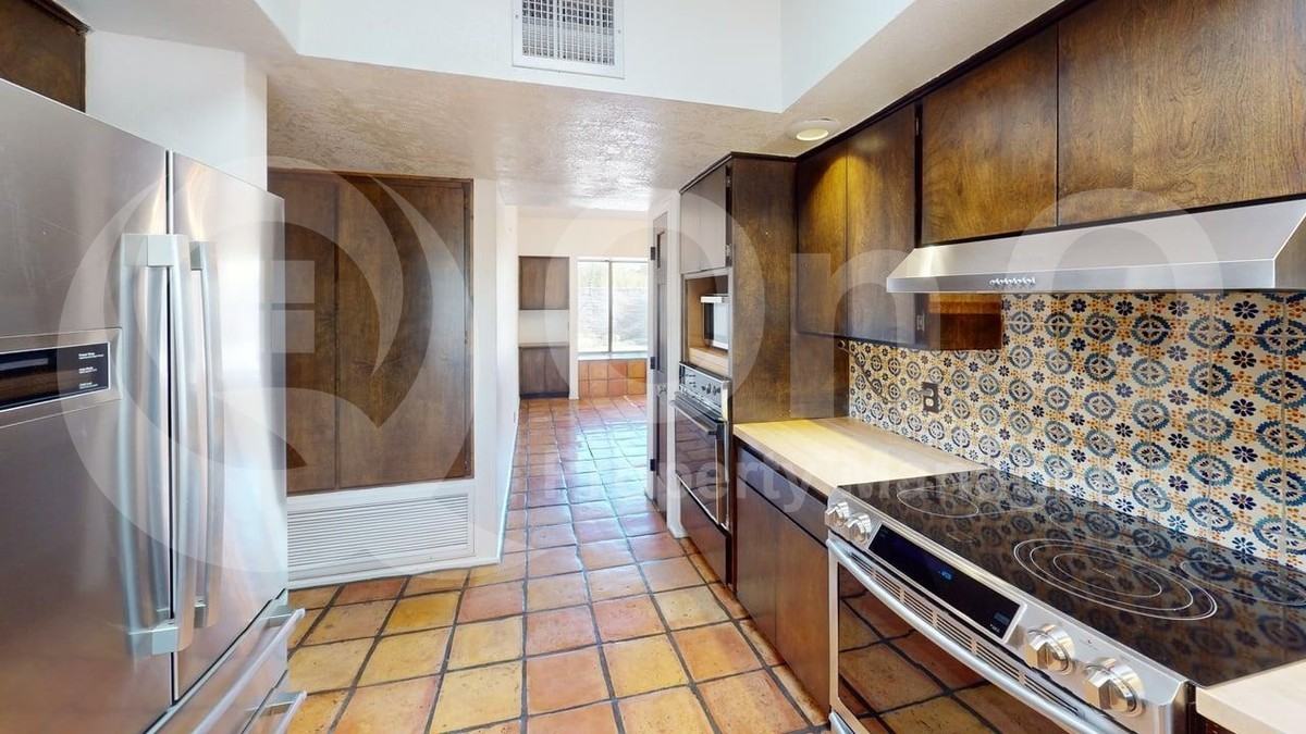 4851 Vía Sonrisa - Photo 3 of 17