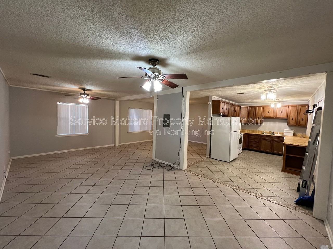 4449 Thomastown Dr - Photo 6 of 21