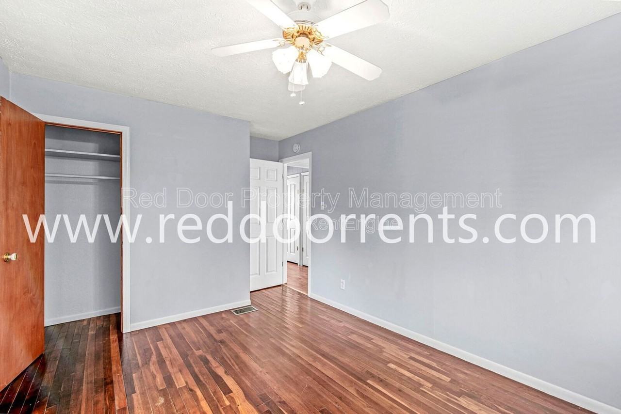 1449 S Leland Ave - Photo 6 of 19