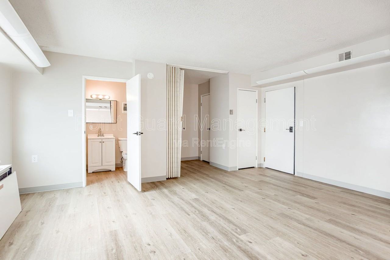 7300 Graceland Dr #510