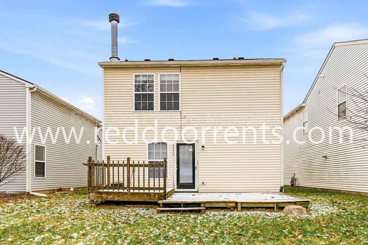 2249 Collins Way - Photo 4 of 40