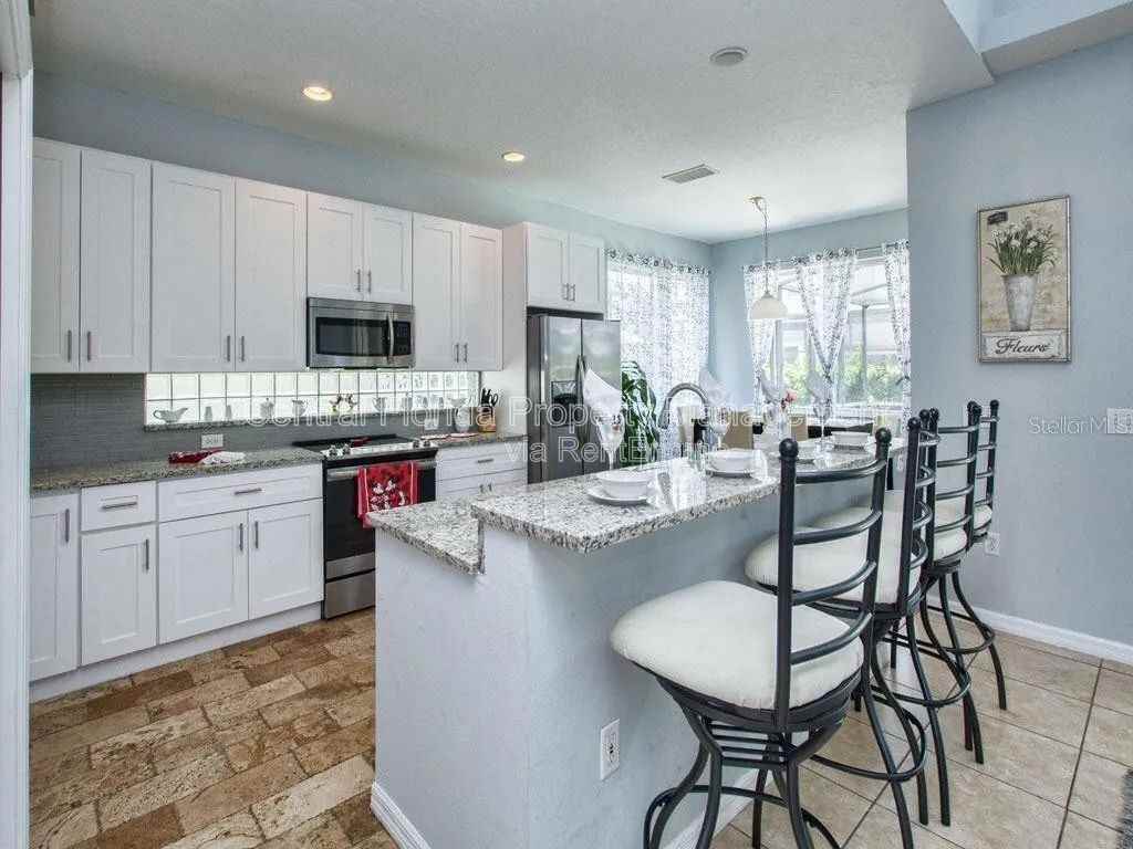 2937 Sunset Vista Blvd - Photo 7 of 35