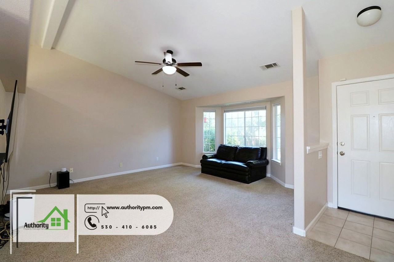 1976 Chiella Ln - Photo 7 of 27