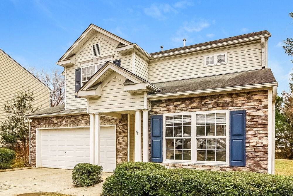 1317 Crestfield Dr - Photo 5 of 17