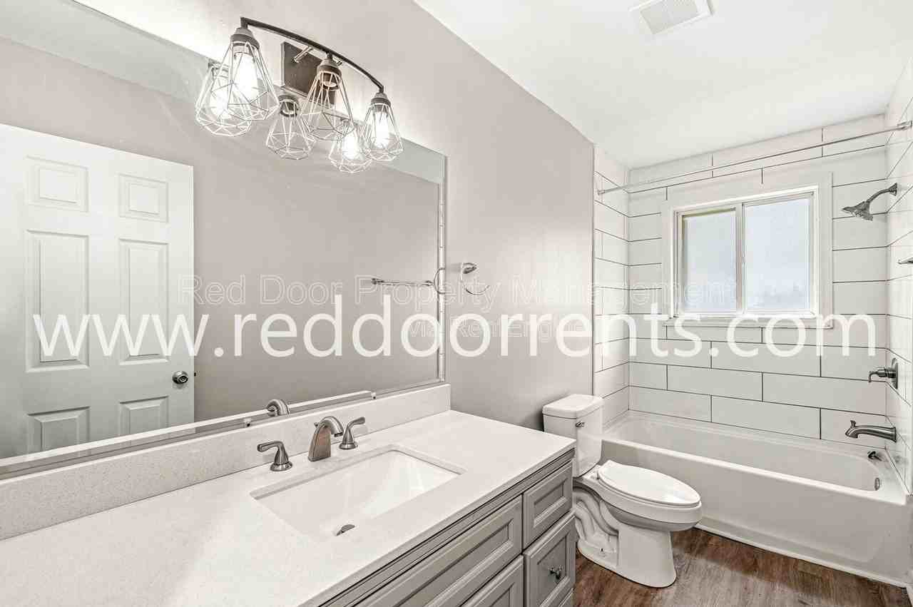 10309 Medallion Dr #214 - Photo 3 of 19