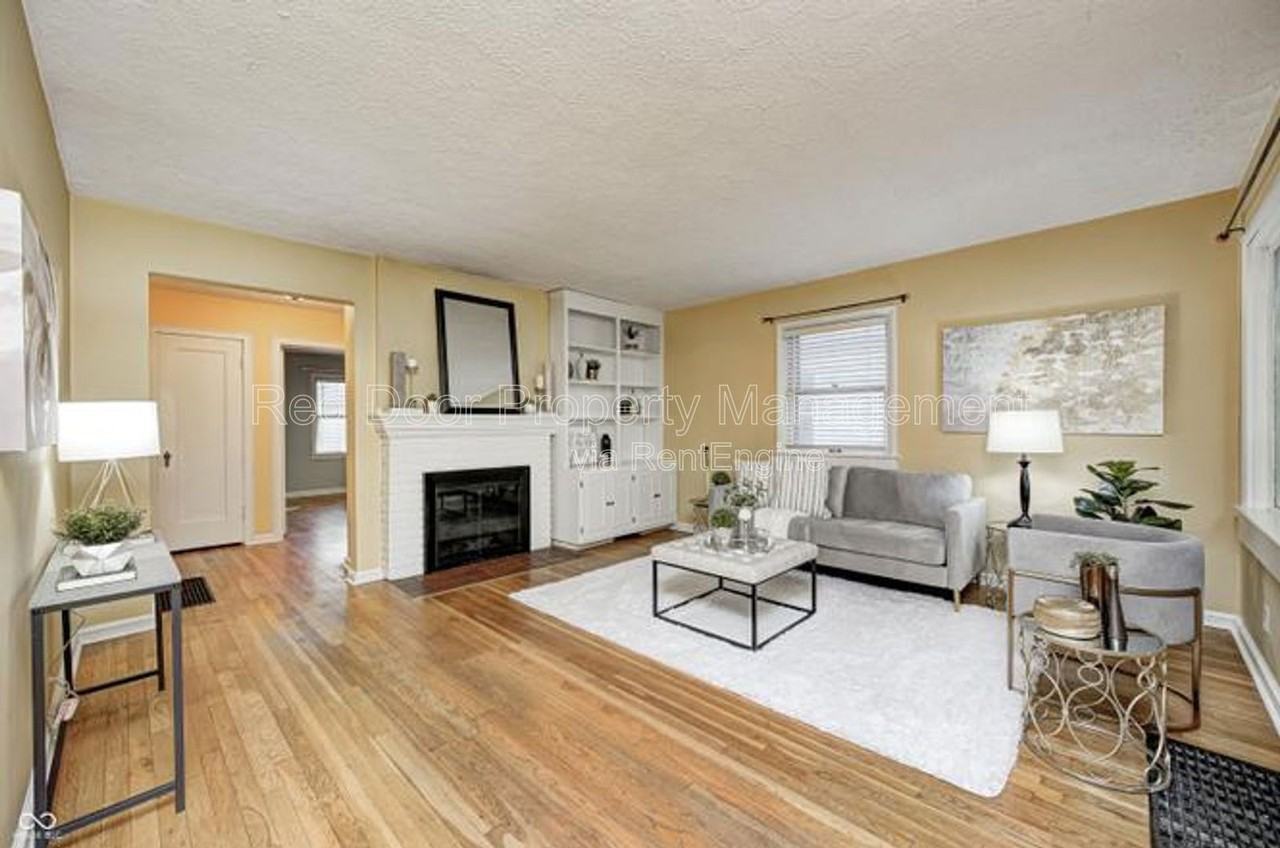 6115 Indianola Ave - Photo 2 of 31