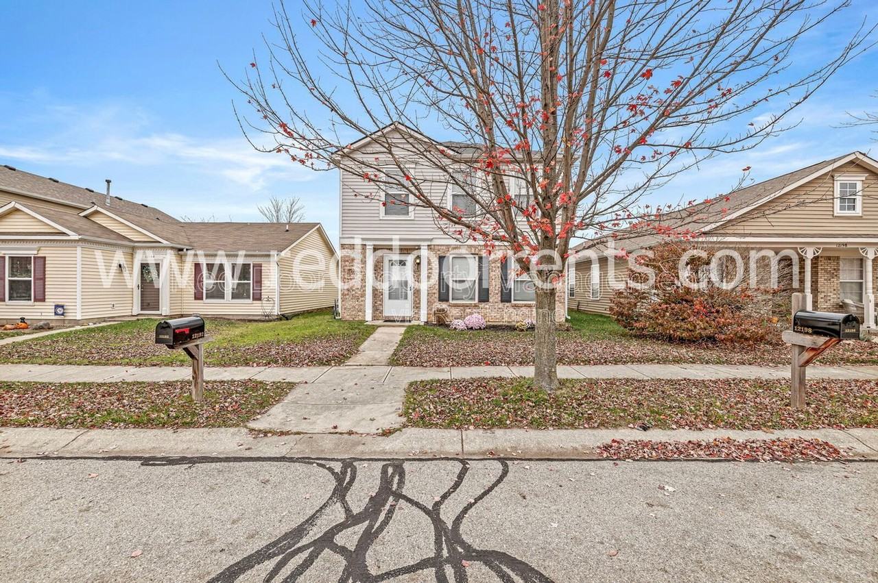 12192 Maize Dr - Photo 2 of 30