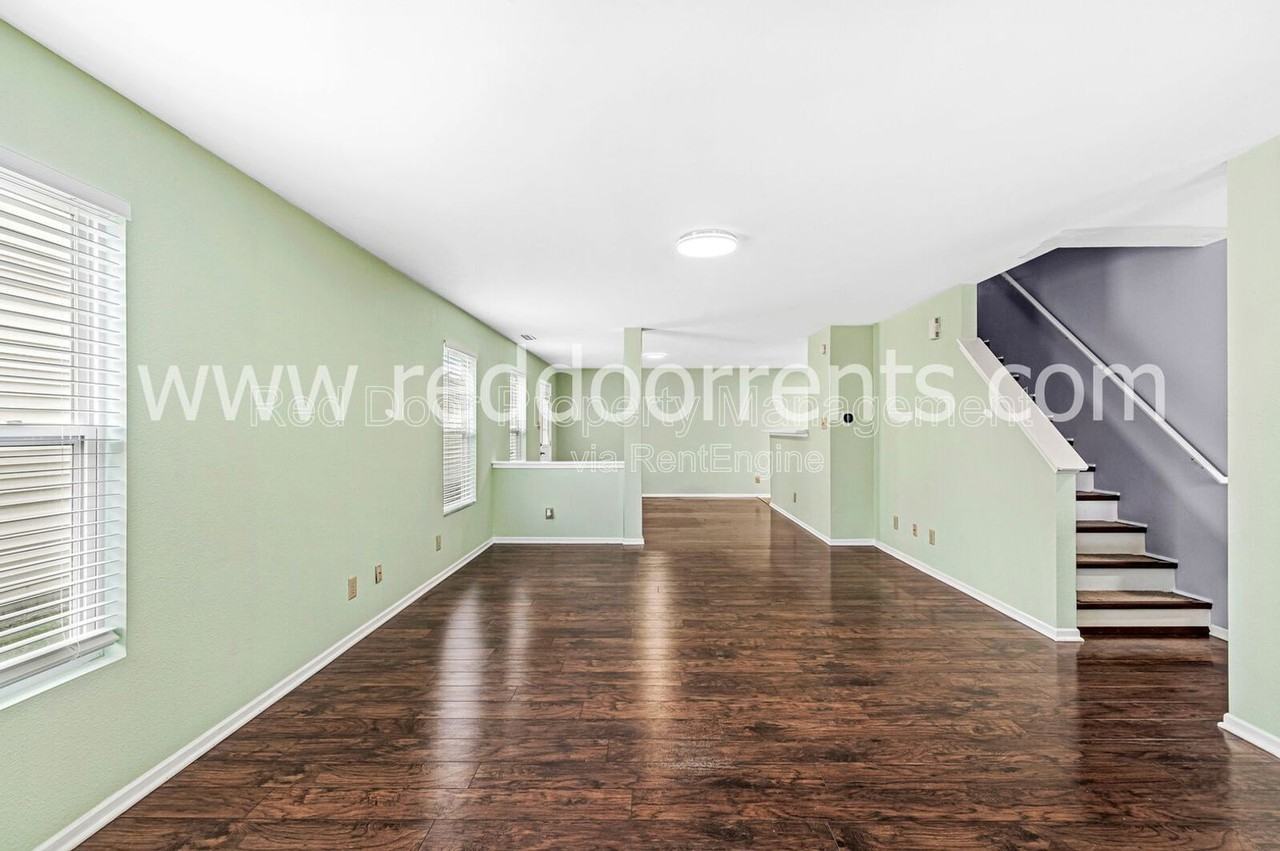 12192 Maize Dr - Photo 5 of 30