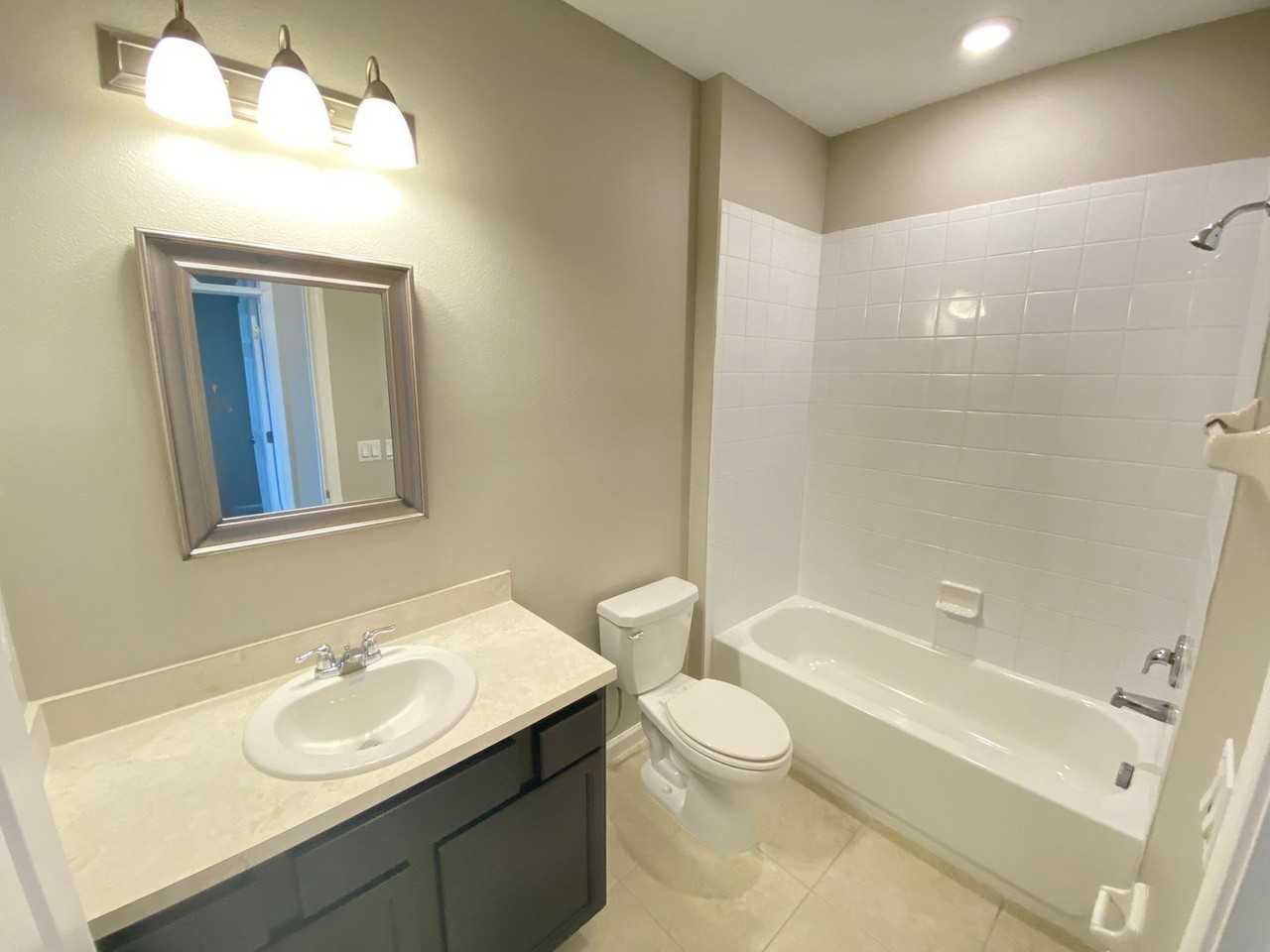 258 Bella Prestwick Blvd - Photo 6 of 40