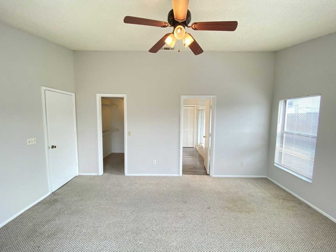 12948 Broakfield Cir - Photo 7 of 27