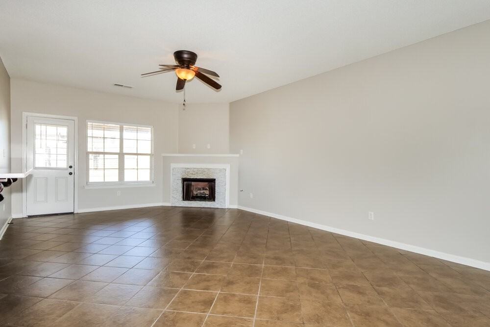 4315 Markston Dr - Photo 5 of 17